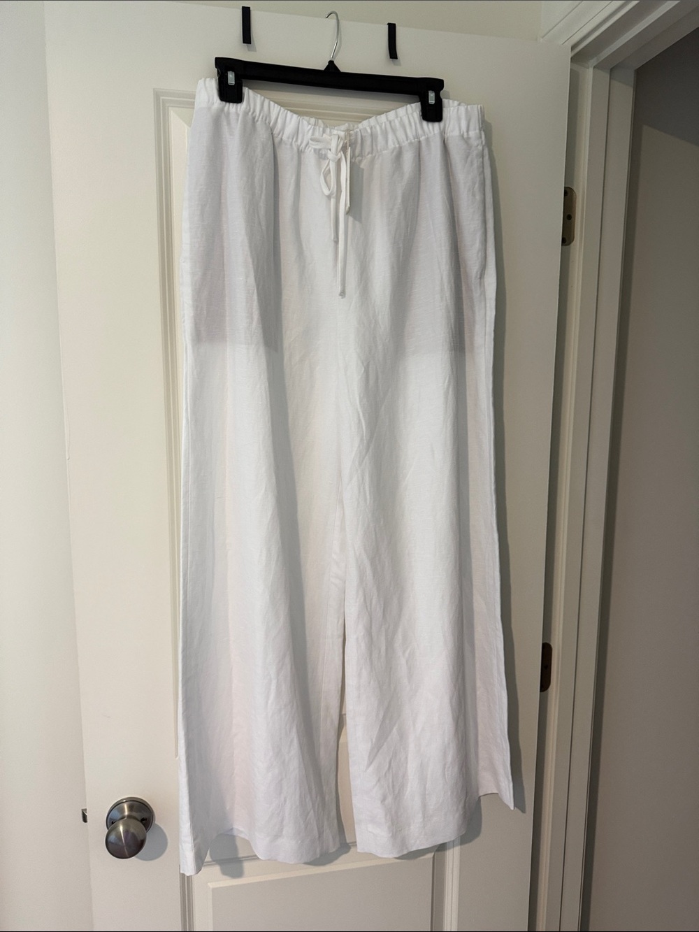 Aritzia White lodge Pants